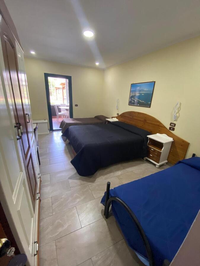 Hotel Federico II Napoli Esterno foto