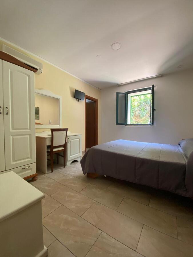 Hotel Federico II Napoli Esterno foto