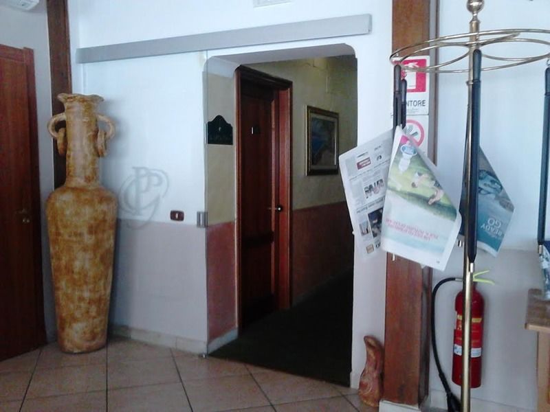 Hotel Federico II Napoli Esterno foto
